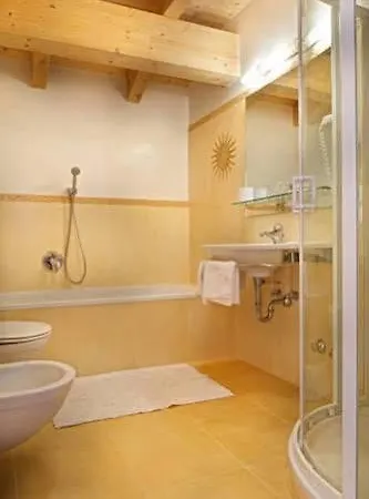 - Ciasa Rue Blanch San Cassiano (Badia)