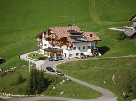 - Ciasa Rue Blanch 3* San Cassiano (Badia)
