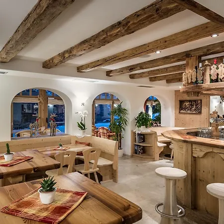 - Ciasa Rue Blanch 3* San Cassiano (Badia)