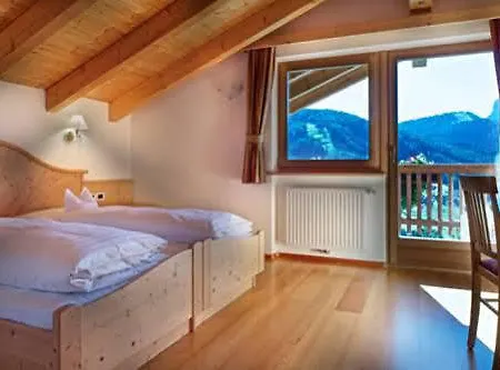 - Ciasa Rue Blanch Hotel San Cassiano (Badia)